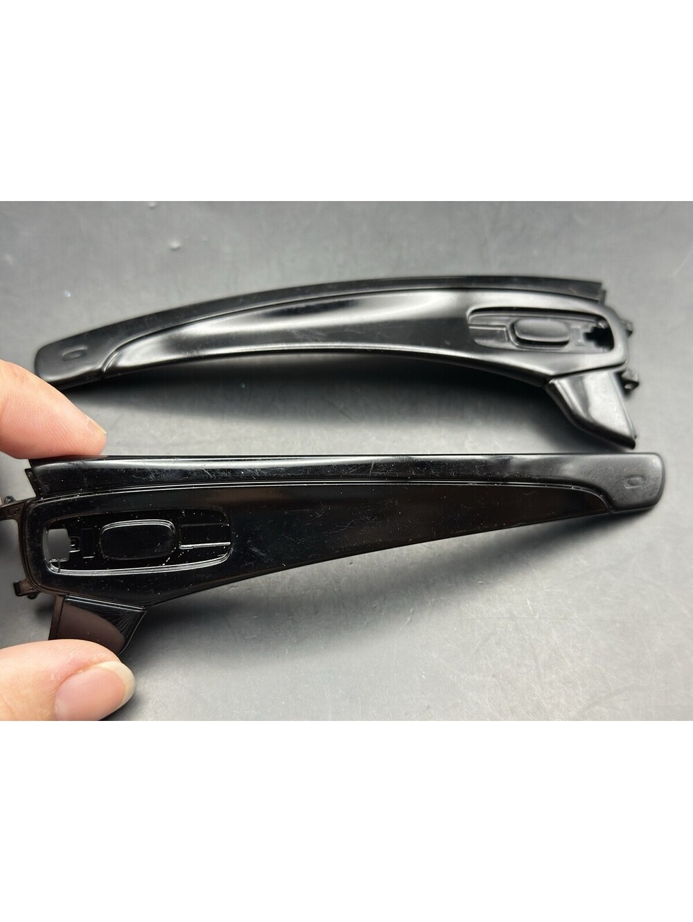 Oakley Batwolf OEM Polished Black Replacement Arms - Picture 3 of 7